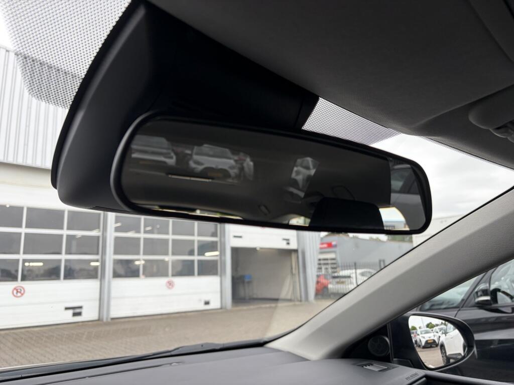 Toyota Auris Touring Sports 1.8 Hybrid Dynamic Go | Trekhaak | All-season | Stoelverw - Image 18