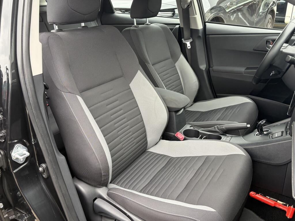 Toyota Auris Touring Sports 1.8 Hybrid Dynamic Go | Trekhaak | All-season | Stoelverw - Image 28