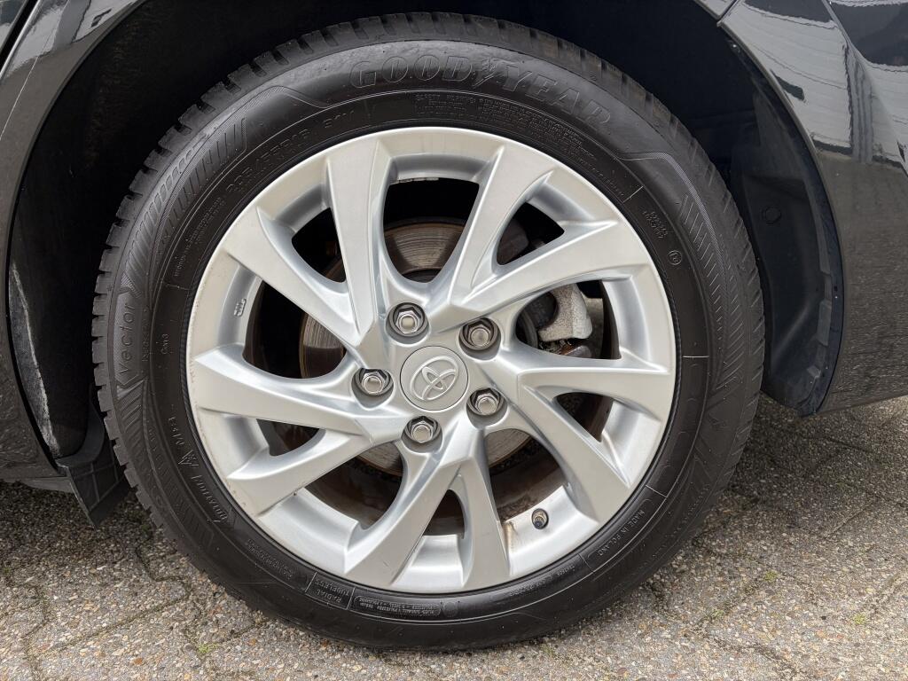 Toyota Auris Touring Sports 1.8 Hybrid Dynamic Go | Trekhaak | All-season | Stoelverw - Image 33