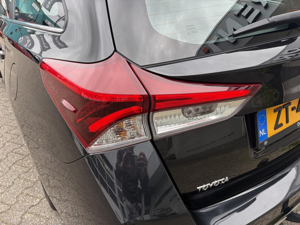 Toyota Auris Touring Sports 1.8 Hybrid Dynamic Go | Trekhaak | All-season | Stoelverw - Image 36