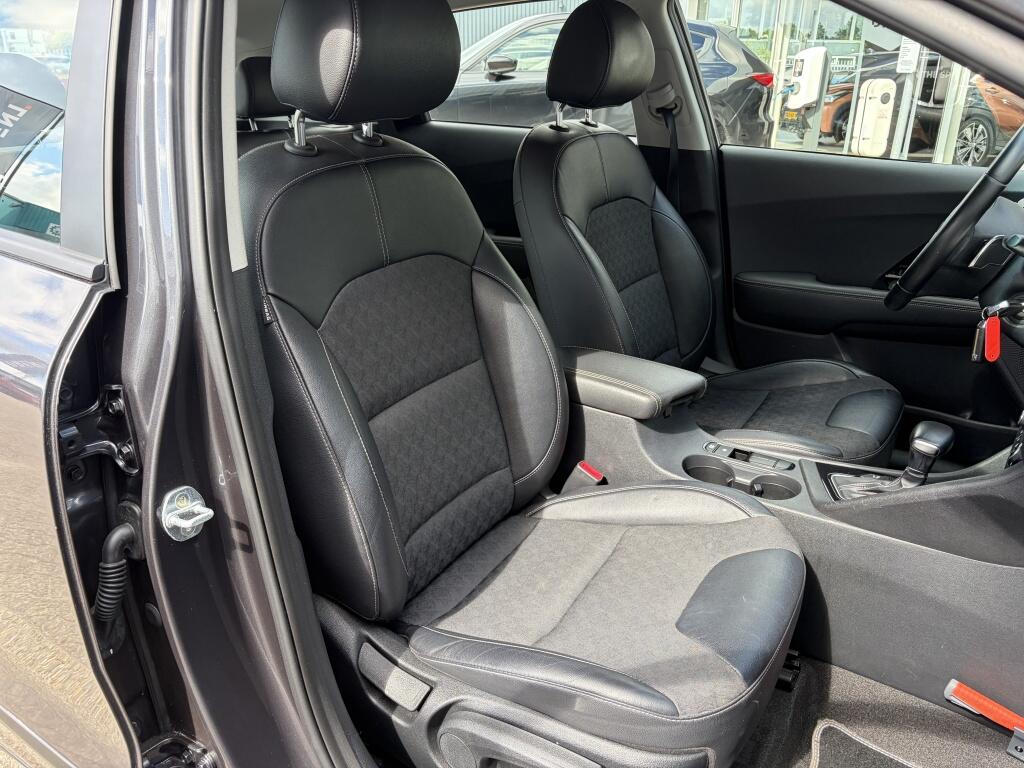 Kia Niro 1.6 GDI Hybrid DynamicLine | Trekhaak | All-season | PDC achter - Image 32