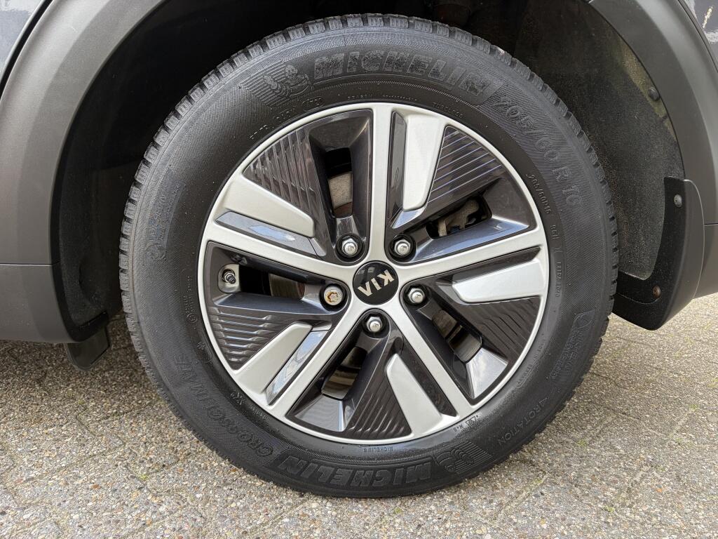 Kia Niro 1.6 GDI Hybrid DynamicLine | Trekhaak | All-season | PDC achter - Image 40