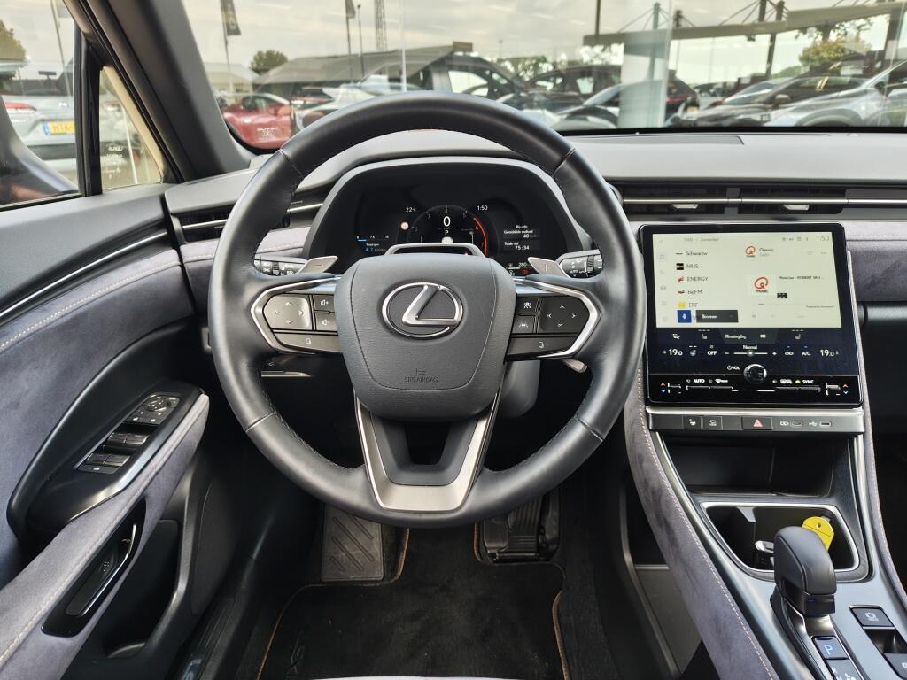 Lexus LBX Cool 2WD | Head Up Display | Sensoren v/a | Memory Seat | Stoelv - Image 8