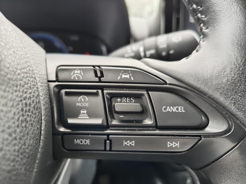 Toyota Yaris 1.5 Hybrid 115 Dynamic | Sensoren v/a | Stuur & Stoelverwarming - Image 14