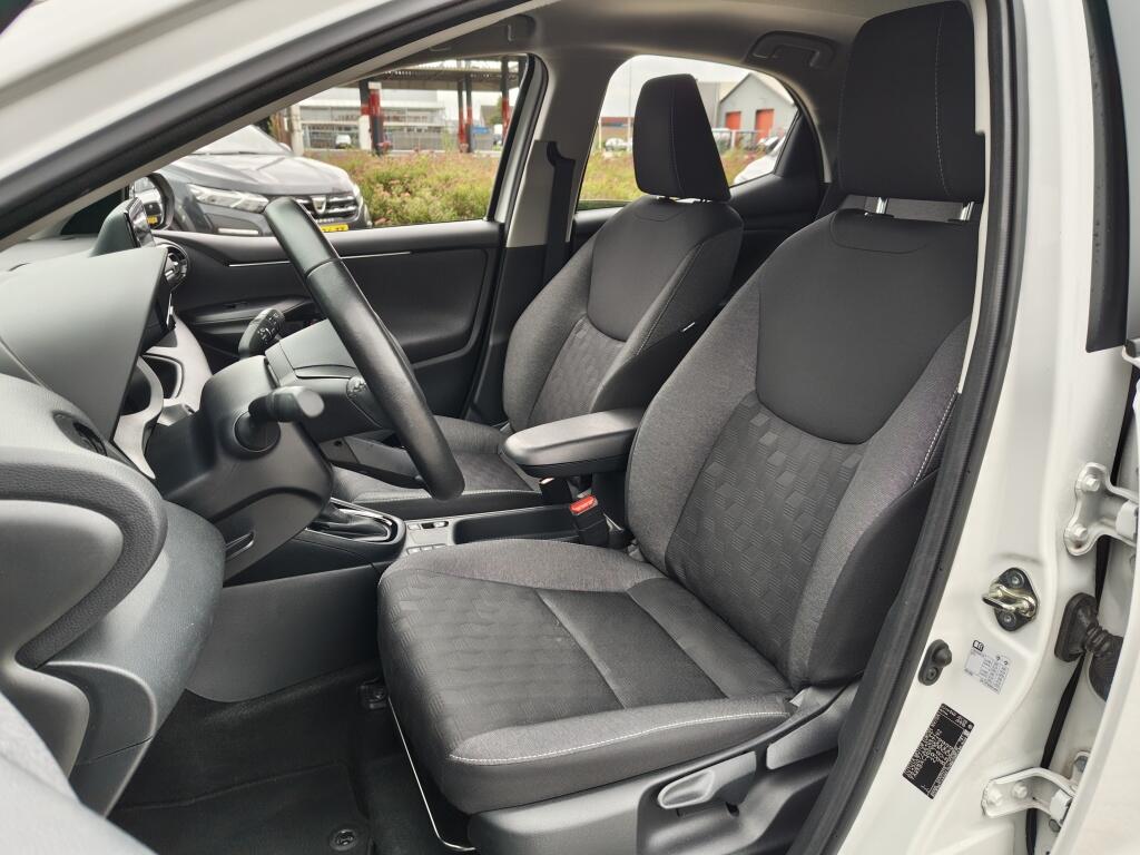 Toyota Yaris 1.5 Hybrid 115 Dynamic | Sensoren v/a | Stuur & Stoelverwarming - Image 27