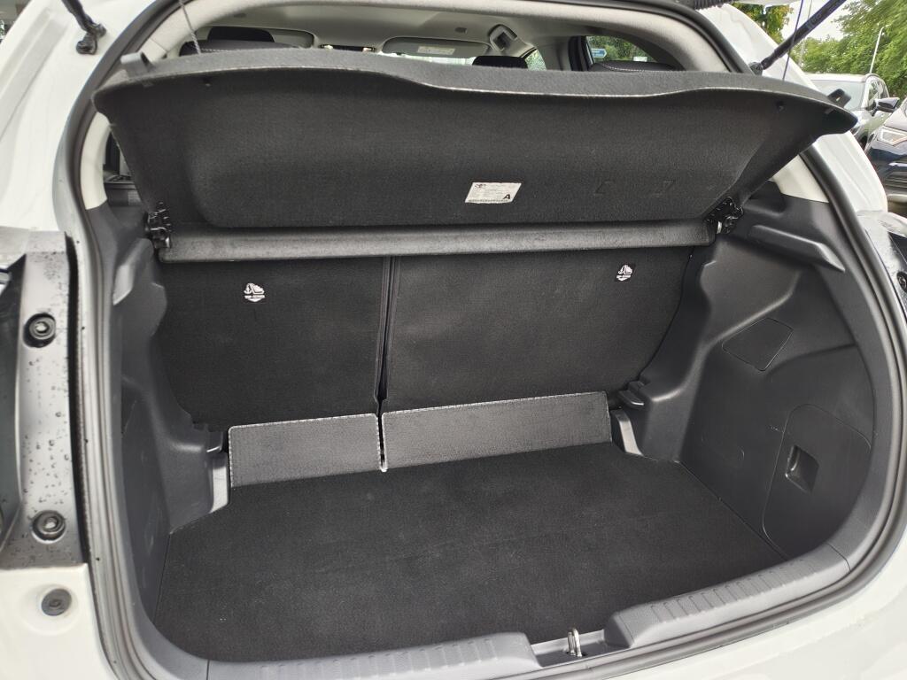 Toyota Yaris 1.5 Hybrid 115 Dynamic | Sensoren v/a | Stuur & Stoelverwarming - Image 31