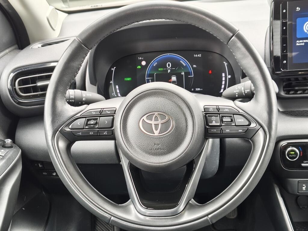 Toyota Yaris 1.5 Hybrid 115 Dynamic | Sensoren v/a | Stuur & Stoelverwarming - Image 9