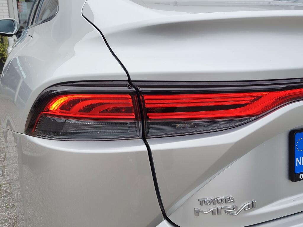 Toyota Mirai Prestige | Pano | JBL | HUD | 360 Camera | Stoel & Stuurverwarmi - Image 40