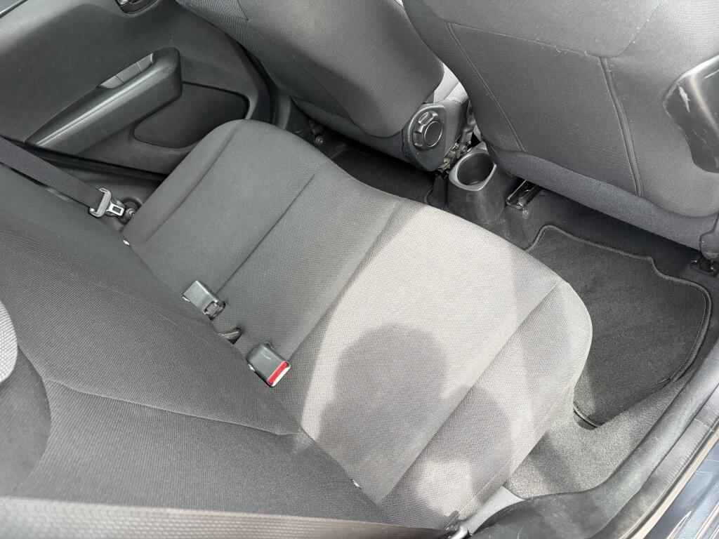 Toyota Aygo 1.0 VVT-i x-fun | Airco | Bluetooth | El. Ramen | - Image 26