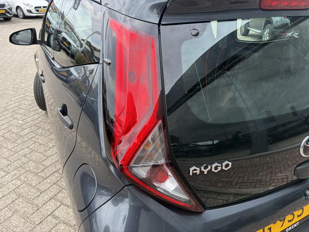 Toyota Aygo 1.0 VVT-i x-fun | Airco | Bluetooth | El. Ramen | - Image 29