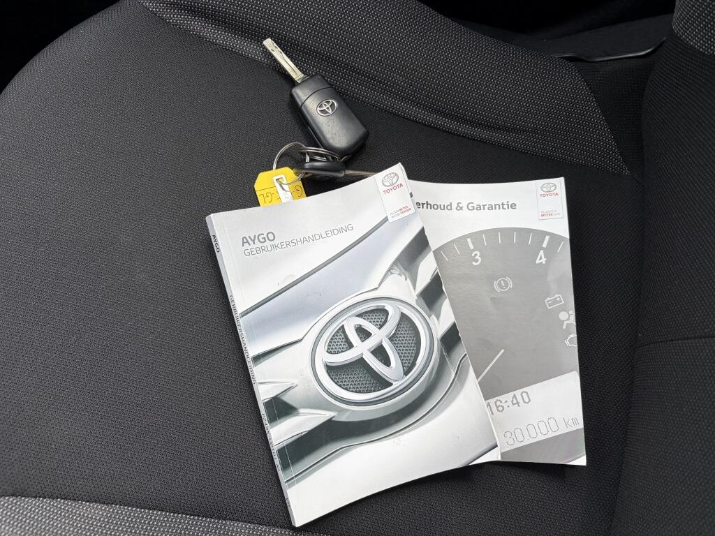 Toyota Aygo 1.0 VVT-i x-fun | Airco | Bluetooth | El. Ramen | - Image 33