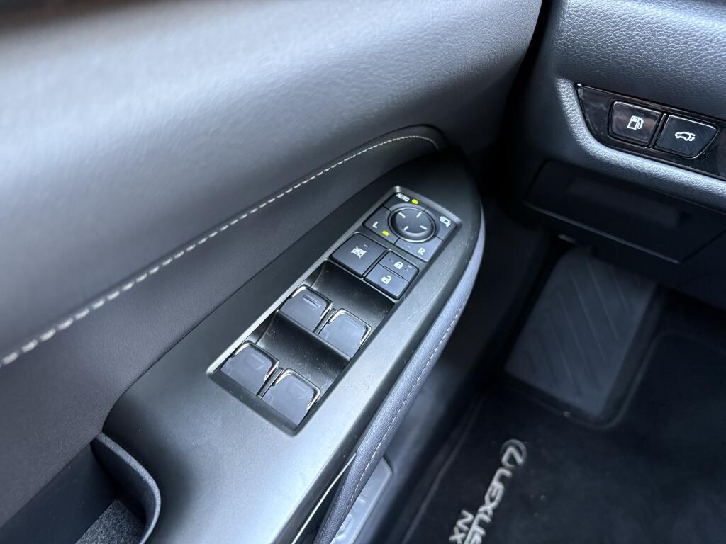 Lexus NX 450h+ AWD Luxury Line | trekhaak | Stuur + stoelverwarming | - Image 25
