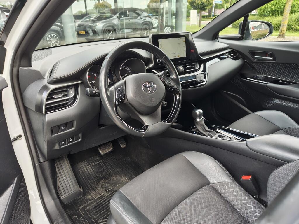 Toyota C-HR 1.8 Hybrid Style | Trekhaak Afneembaar | Sensoren v/a | Stoelver - Image 27