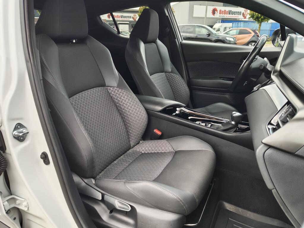 Toyota C-HR 1.8 Hybrid Style | Trekhaak Afneembaar | Sensoren v/a | Stoelver - Image 30
