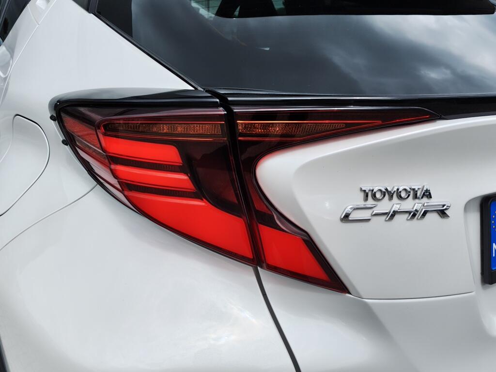 Toyota C-HR 1.8 Hybrid Style | Trekhaak Afneembaar | Sensoren v/a | Stoelver - Image 36
