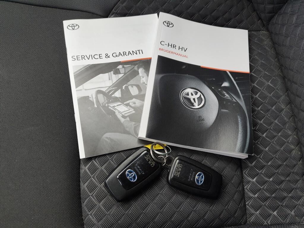 Toyota C-HR 1.8 Hybrid Style | Trekhaak Afneembaar | Sensoren v/a | Stoelver - Image 42