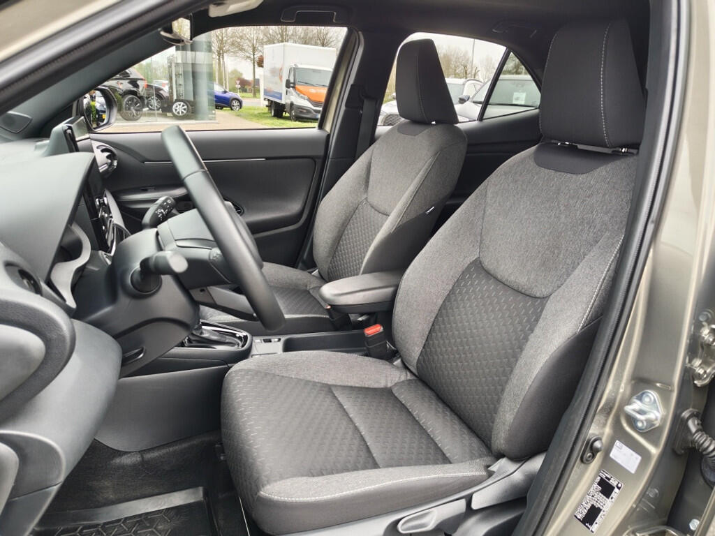 Toyota Yaris Cross 1.5 Hybrid 115 Dynamic | Stoel/Stuurverwarming | Android Auto - Image 27
