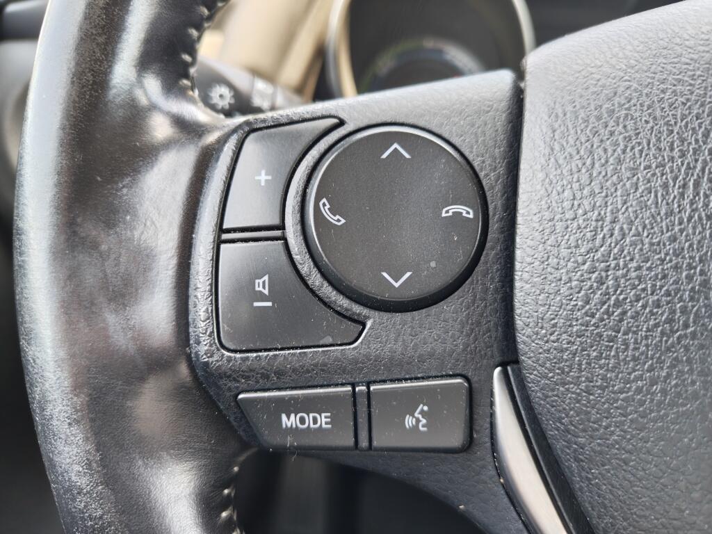 Toyota Auris Touring Sports 1.8 Hybrid Lease Pro | Pano | Trekhaak  | Sensoren v/a | Stoelve - Image 15