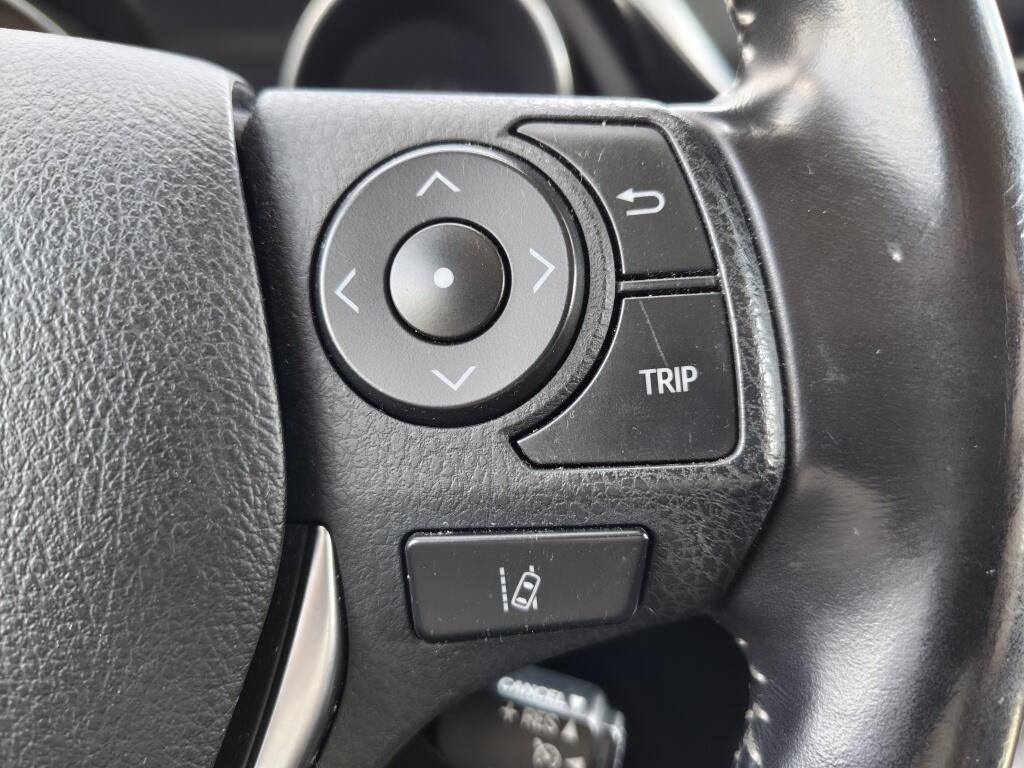 Toyota Auris Touring Sports 1.8 Hybrid Lease Pro | Pano | Trekhaak  | Sensoren v/a | Stoelve - Image 16