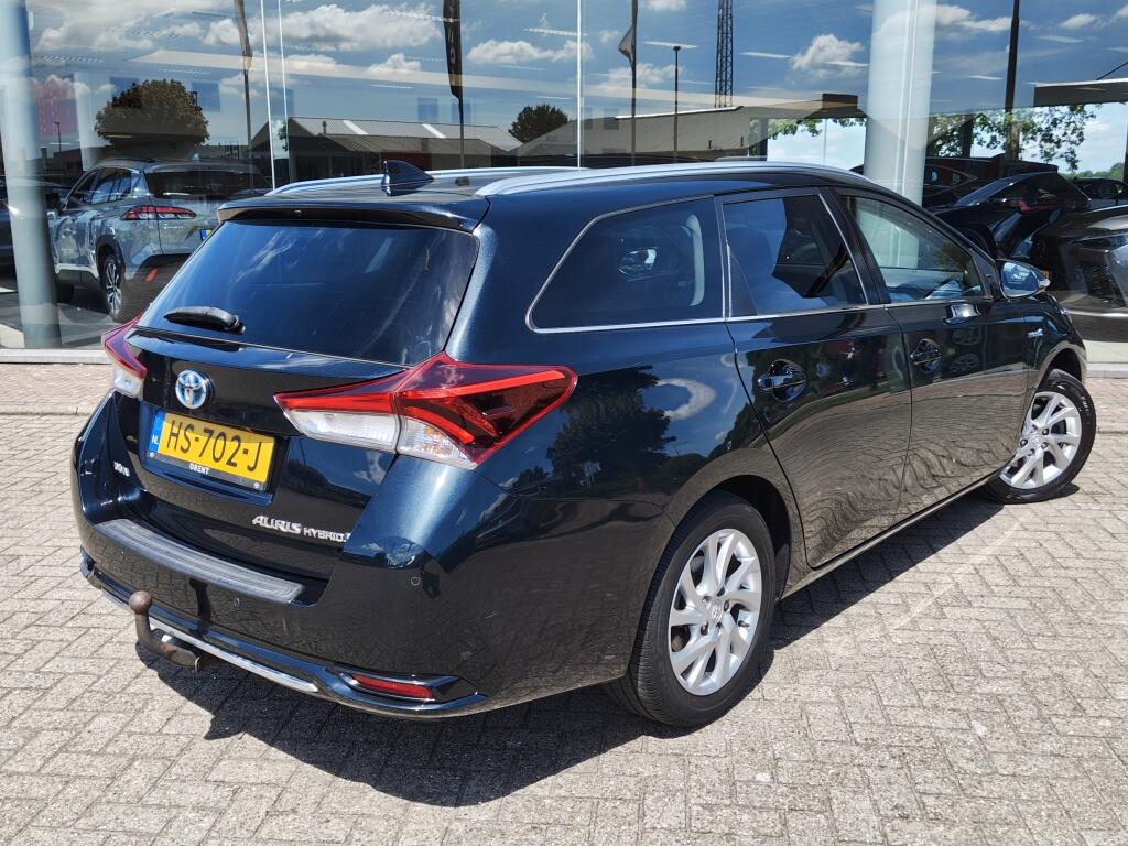 Toyota Auris Touring Sports 1.8 Hybrid Lease Pro | Pano | Trekhaak  | Sensoren v/a | Stoelve - Image 4