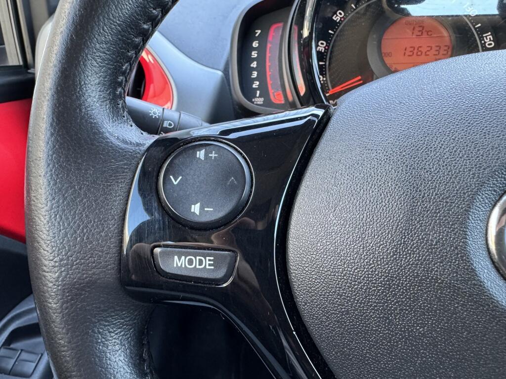Toyota Aygo 1.0 VVT-i x-play |Achteruitcamera - Image 15