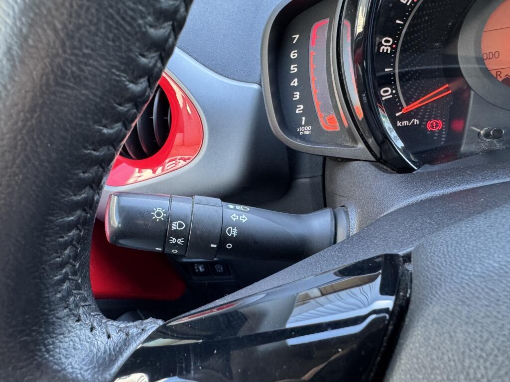 Toyota Aygo 1.0 VVT-i x-play |Achteruitcamera - Image 16
