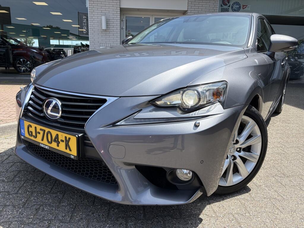 Lexus IS 300h First Edition | Sensoren V/A | Cruise Control | Navigatie | - Image 2