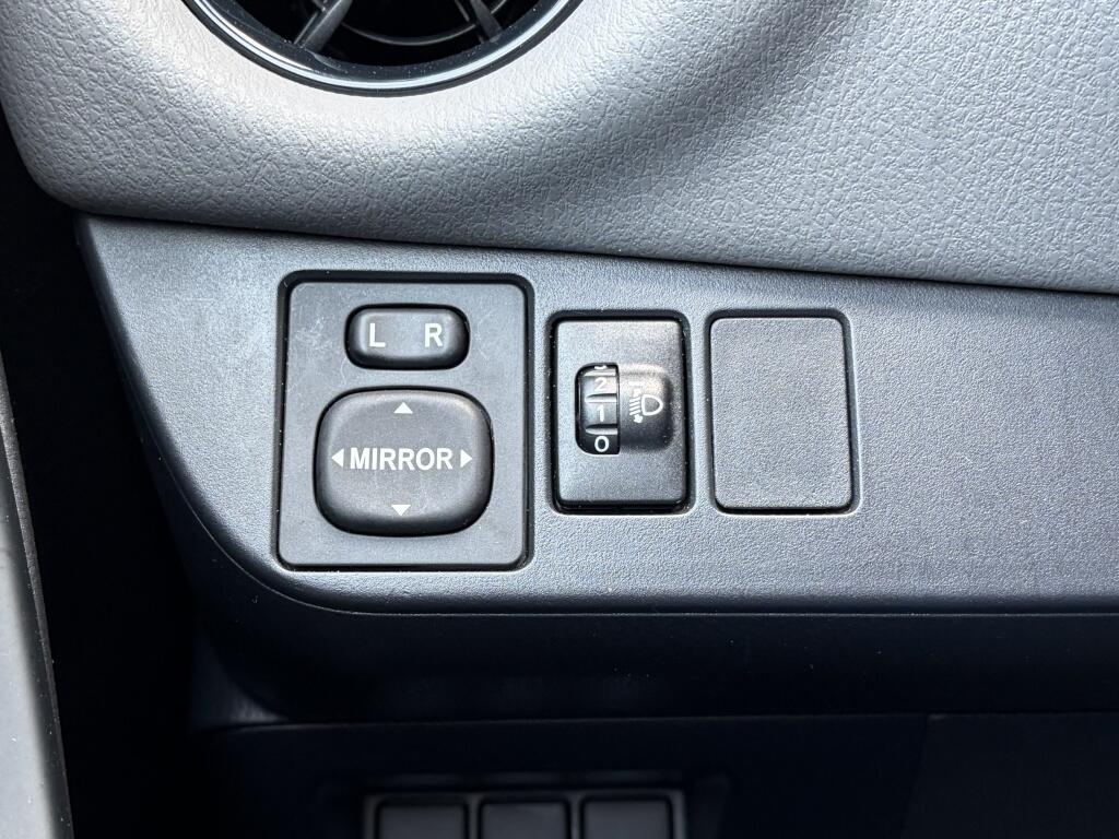Toyota Yaris 1.5 Hybrid Aspiration | Cruise control | Climate control | Camer - Image 23