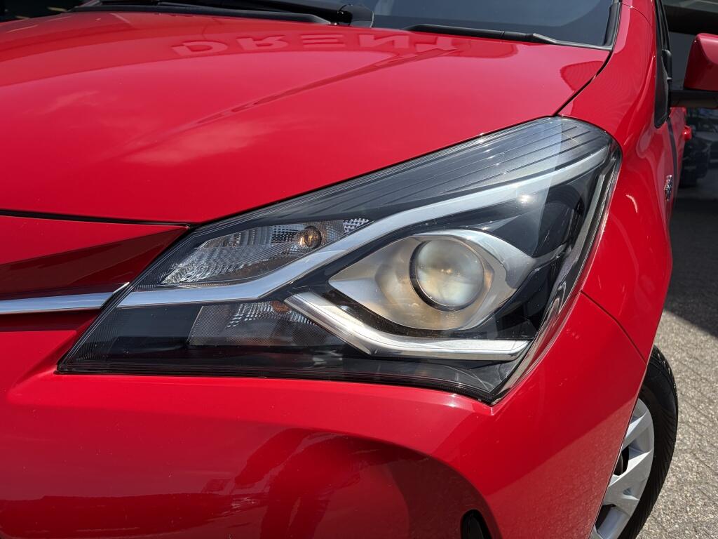 Toyota Yaris 1.5 Hybrid Aspiration | Cruise control | Climate control | Camer - Image 34