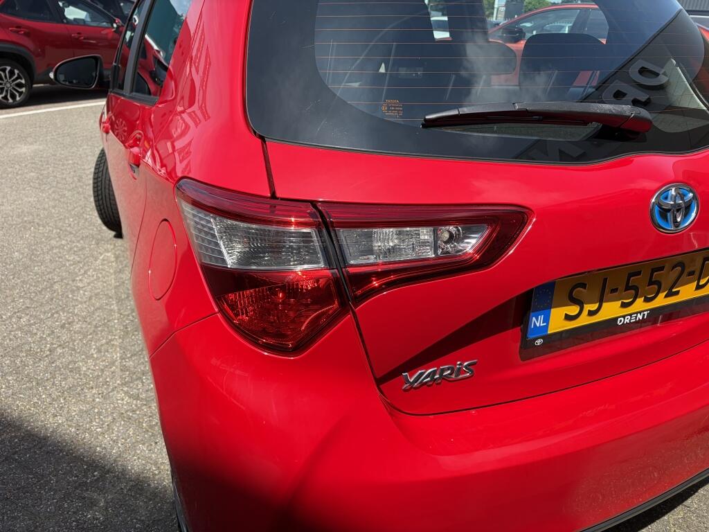 Toyota Yaris 1.5 Hybrid Aspiration | Cruise control | Climate control | Camer - Image 35
