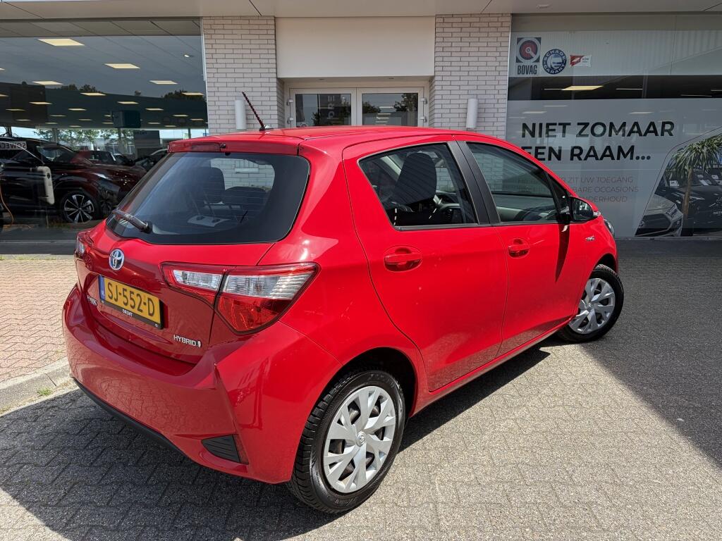Toyota Yaris 1.5 Hybrid Aspiration | Cruise control | Climate control | Camer - Image 4