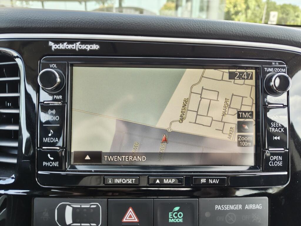 Mitsubishi Outlander 2.0 Executive Edition | 7 Persoons | Navi | DAB | Keyless Entry - Image 16