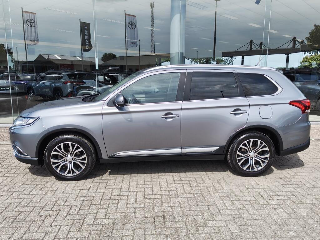 Mitsubishi Outlander 2.0 Executive Edition | 7 Persoons | Navi | DAB | Keyless Entry - Image 3
