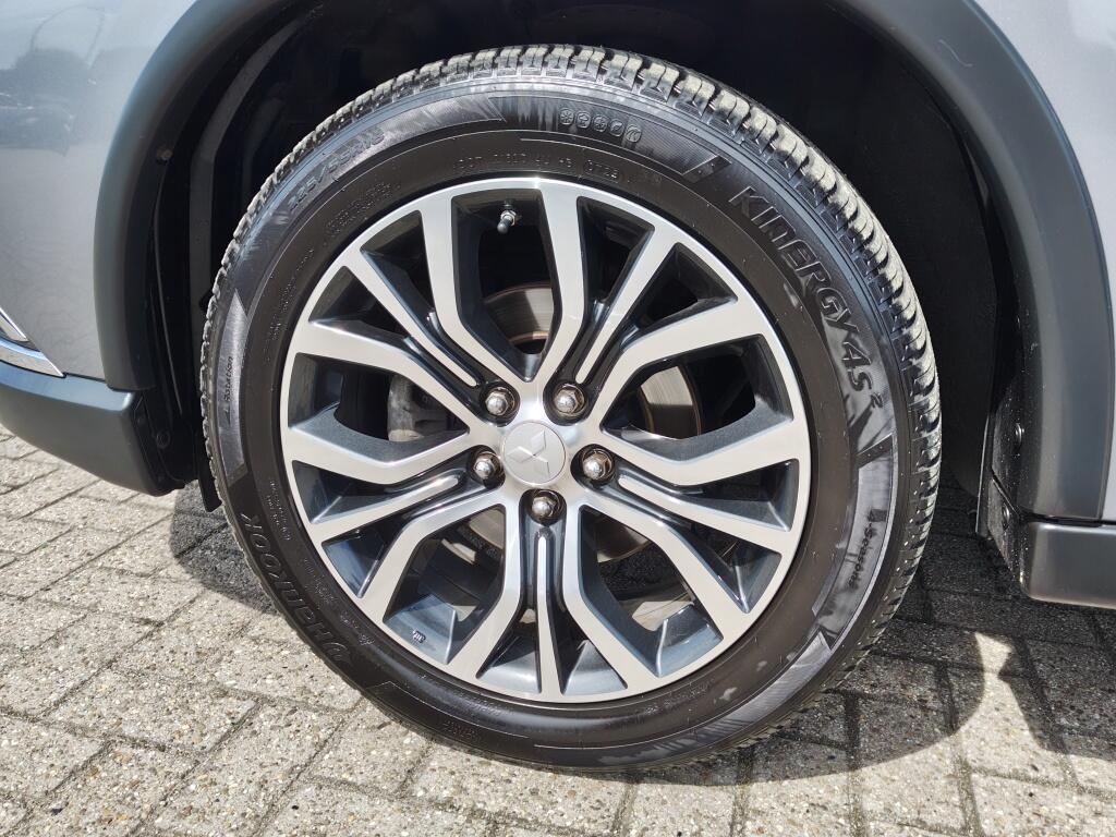 Mitsubishi Outlander 2.0 Executive Edition | 7 Persoons | Navi | DAB | Keyless Entry - Image 38