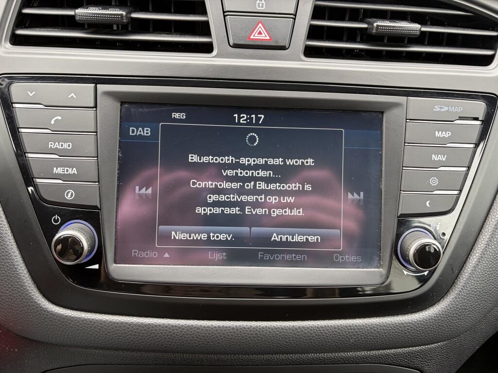 Hyundai i20 1.0 T-GDI Black Edition | Sensoren achter | Cruise control | Nav - Image 18