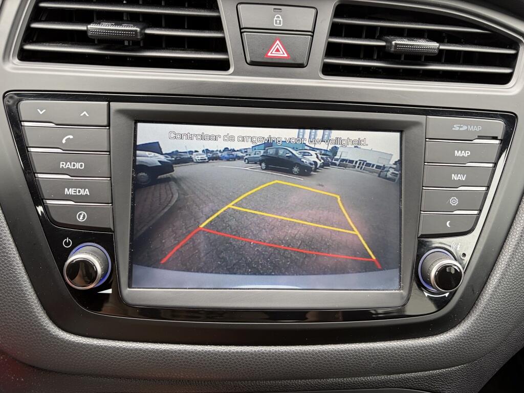 Hyundai i20 1.0 T-GDI Black Edition | Sensoren achter | Cruise control | Nav - Image 19
