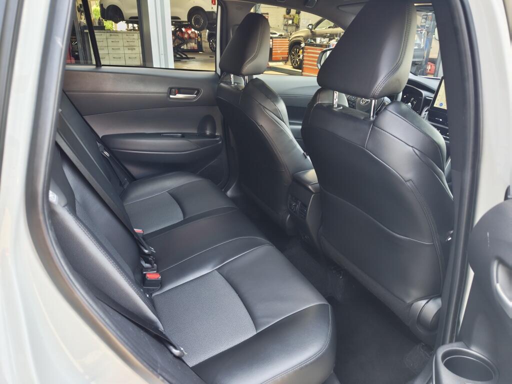 Toyota Corolla Cross Hybrid 200 Style | Trekhaak Afn. | Half Leder | Sensoren | Stoel - Image 31