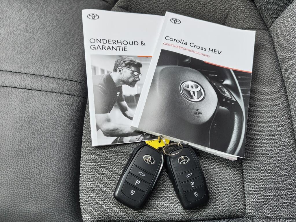 Toyota Corolla Cross Hybrid 200 Style | Trekhaak Afn. | Half Leder | Sensoren | Stoel - Image 41
