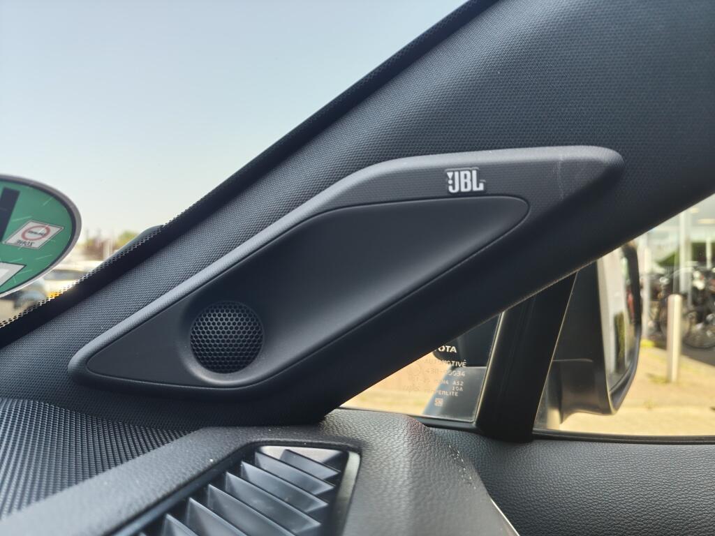 Toyota RAV4 2.5 Hybrid AWD Style Bi-Tone | Trekhaak | Leer | Navi | JBL | An - Image 24
