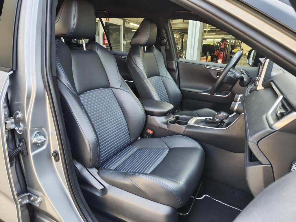 Toyota RAV4 2.5 Hybrid AWD Style Bi-Tone | Trekhaak | Leer | Navi | JBL | An - Image 28