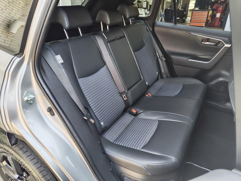 Toyota RAV4 2.5 Hybrid AWD Style Bi-Tone | Trekhaak | Leer | Navi | JBL | An - Image 29