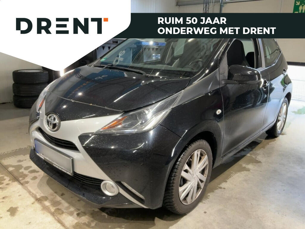 Toyota Aygo 1.0 VVT-i x-play - Image 1