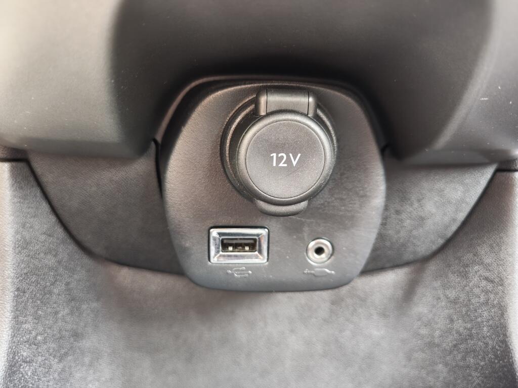Toyota Aygo 1.0 VVT-i x-play | Lichtmetalen Velgen | All Seasons | Airco | A - Image 18