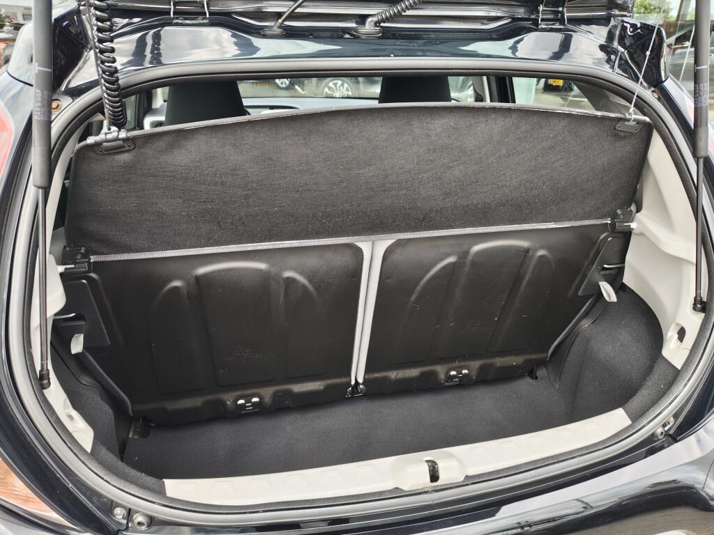 Toyota Aygo 1.0 VVT-i x-play | Lichtmetalen Velgen | All Seasons | Airco | A - Image 27