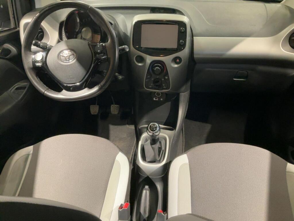 Toyota Aygo 1.0 VVT-i x-play - Image 3