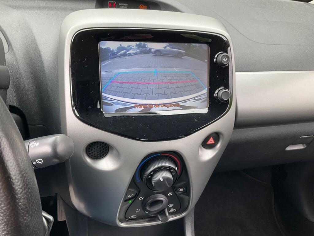 Toyota Aygo 1.0 VVT-i x-play - Image 5