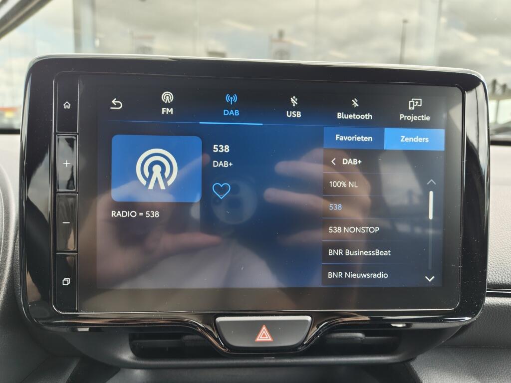 Toyota Yaris Cross 1.5 Hybrid Explore | Navi | Sensoren v/a | Stoelverwarming - Image 16