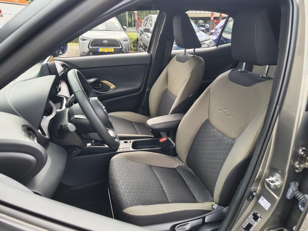 Toyota Yaris Cross 1.5 Hybrid Explore | Navi | Sensoren v/a | Stoelverwarming - Image 27