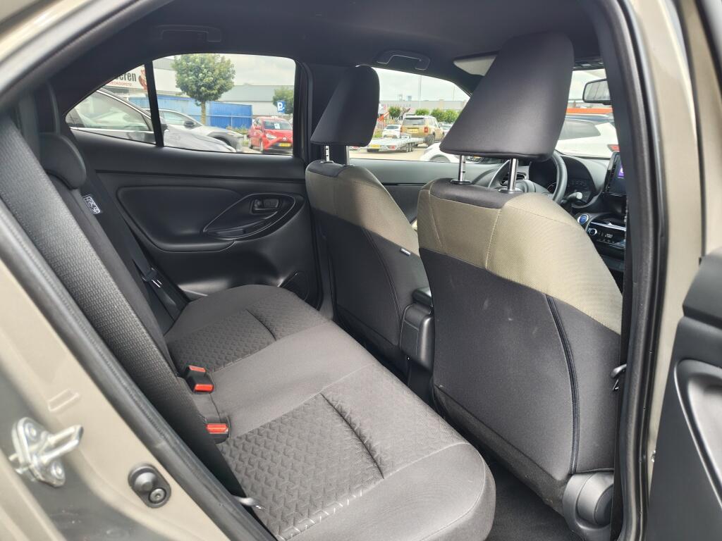 Toyota Yaris Cross 1.5 Hybrid Explore | Navi | Sensoren v/a | Stoelverwarming - Image 29