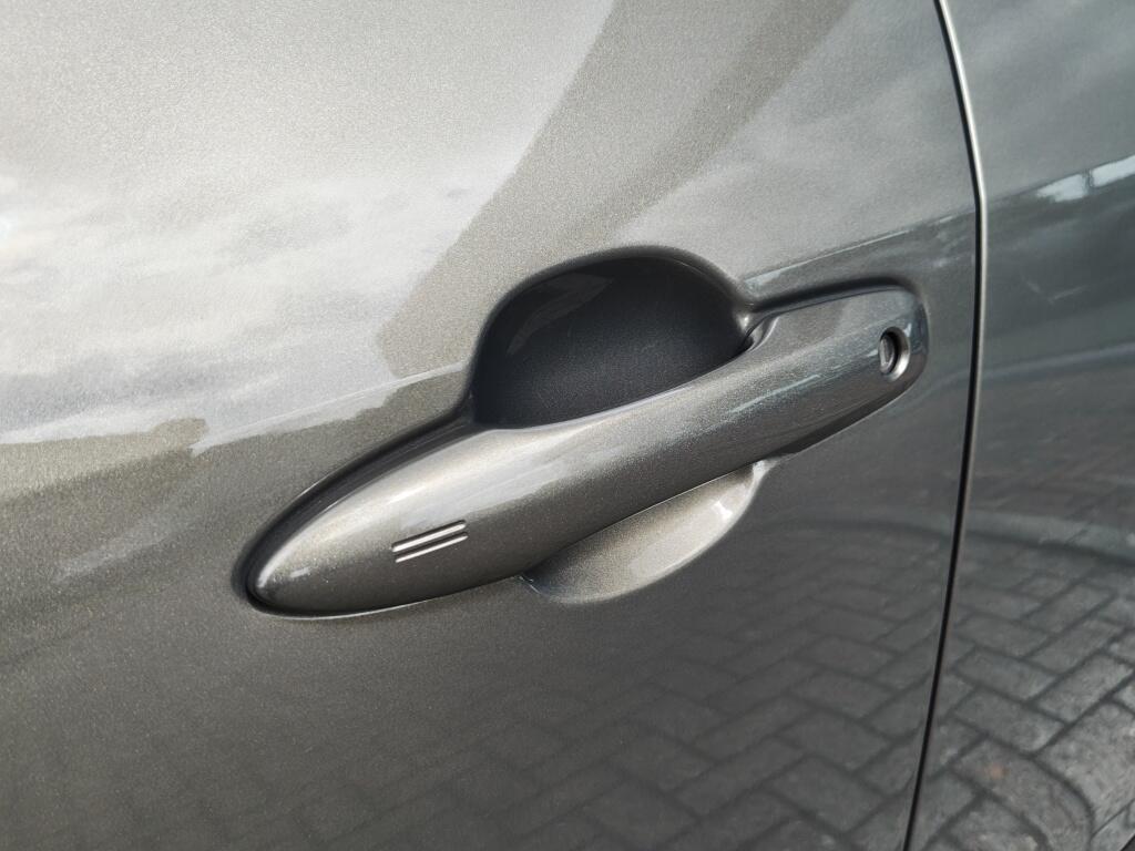 Toyota Yaris Cross 1.5 Hybrid Explore | Navi | Sensoren v/a | Stoelverwarming - Image 37